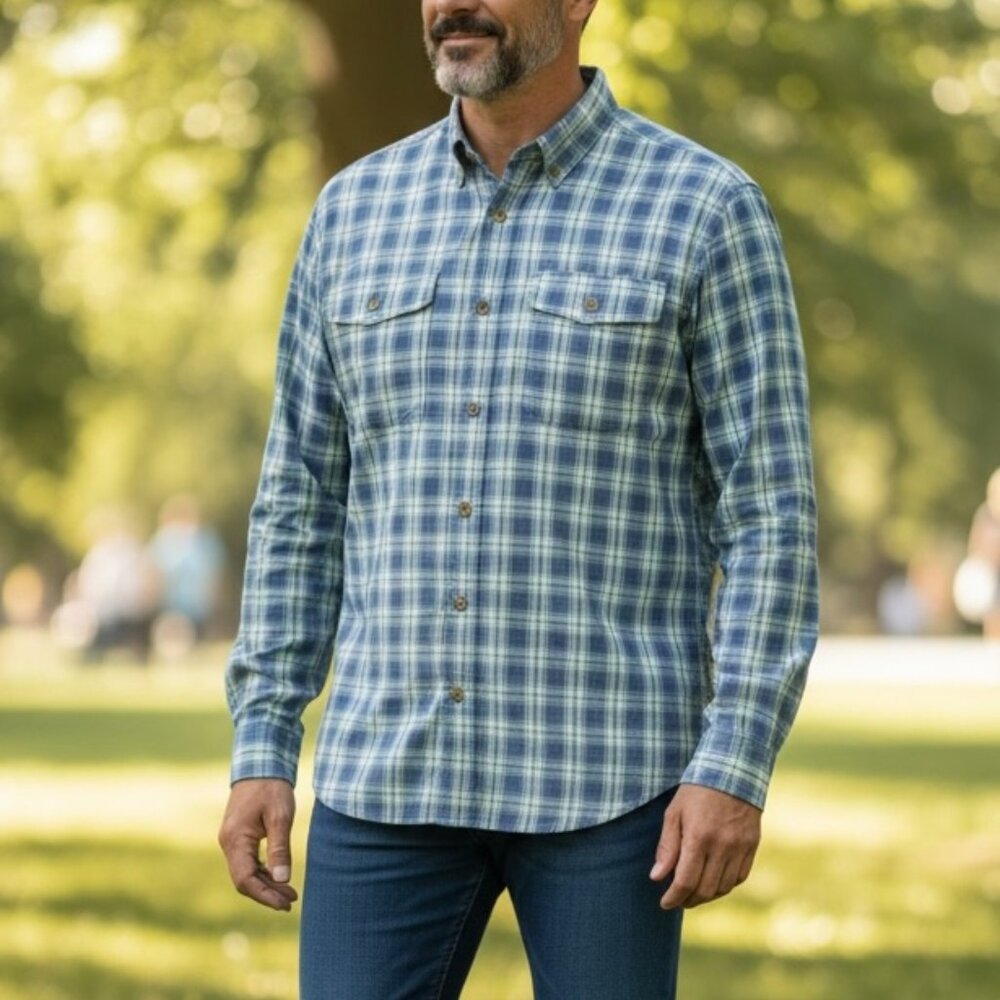 Duluth Trading Company Plaid Shirt Mens Size XL Blue Long Sleeve